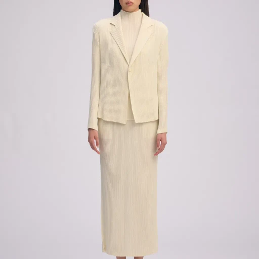 Hatching Pleats