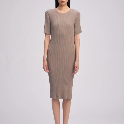 Hatching Pleats