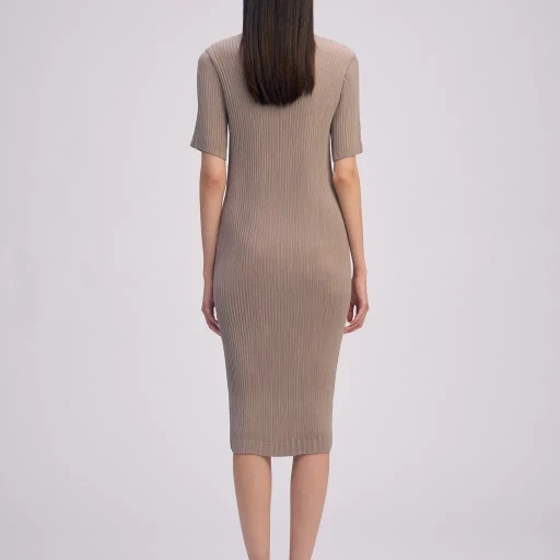 Hatching Pleats