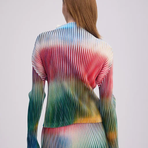 Obscure Pleats