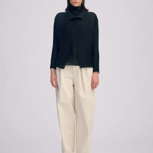 Wooly Pleats Bk/Wt-66
