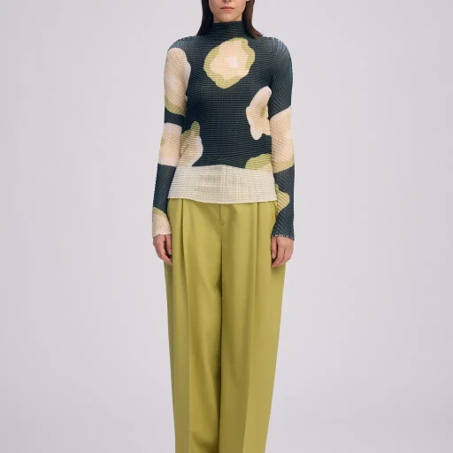 Verve Pleats Top