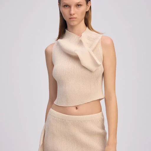 Adventitious：High-Necks