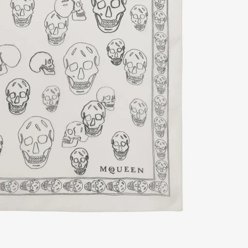 Hand-Painted Skull Foulard