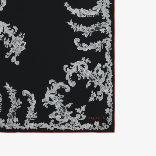 Lace Ribcage Foulard