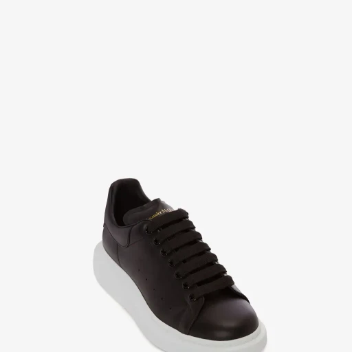 Oversized Sneaker