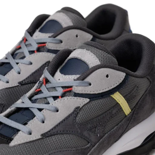Mizuno “Wave Rider β” For Graphpaper