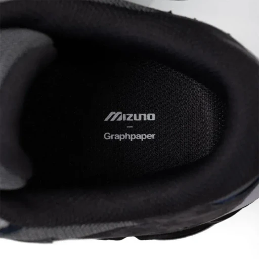 Mizuno “Wave Rider β” For Graphpaper