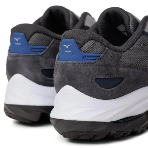 Mizuno “Wave Rider β” For Graphpaper