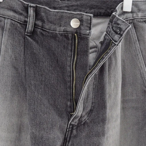 Selvage Denim Two Tuck Tapered Pants