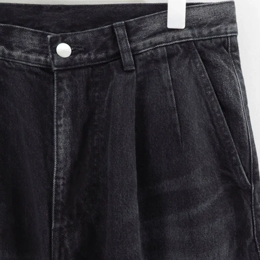 Selvage Denim Two Tuck Tapered Pants