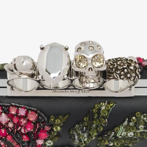 Skull Knuckle Clutch