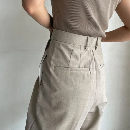 Suspender Tuck Pants