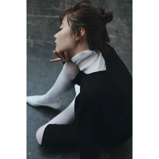 Sukeru Sheer Knit