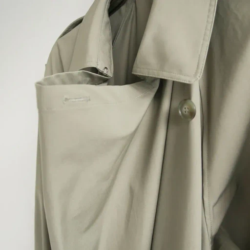 Gimmick Dress