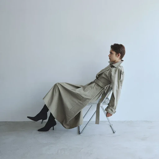 Gimmick Dress