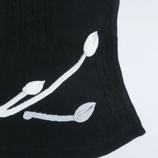 3D Floral Motif Sleeveless Knit Top