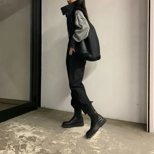 Reracs Mouton High Neck Vest