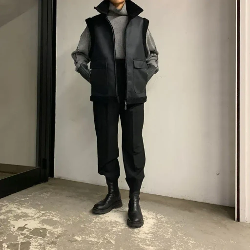 Reracs Mouton High Neck Vest