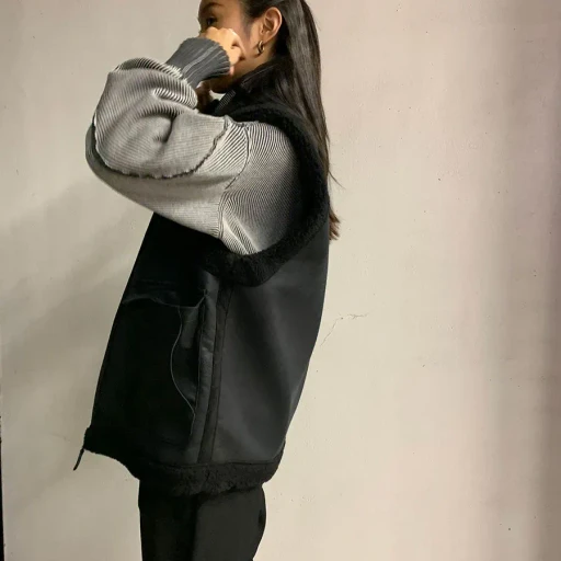 Reracs Mouton High Neck Vest