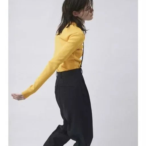 Asymmetry Sleeve Knit