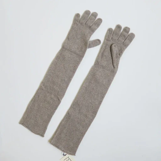 Whit Gloves