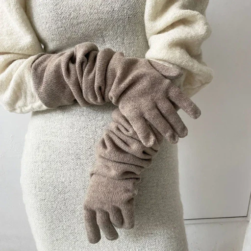 Whit Gloves