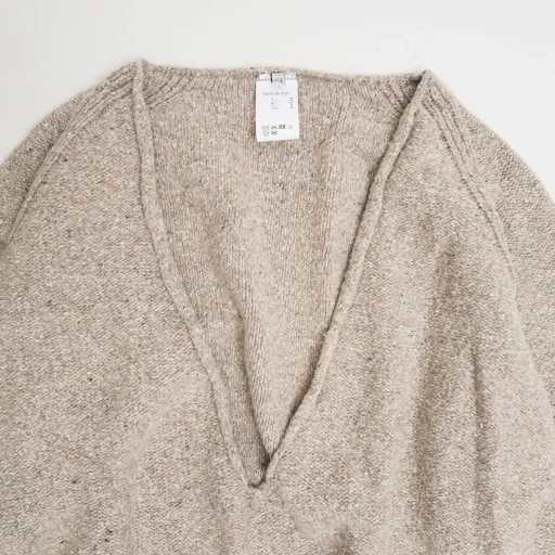 Soar V Neck