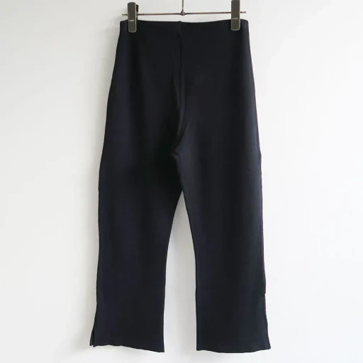 Collagen Ribbed Capri Pants