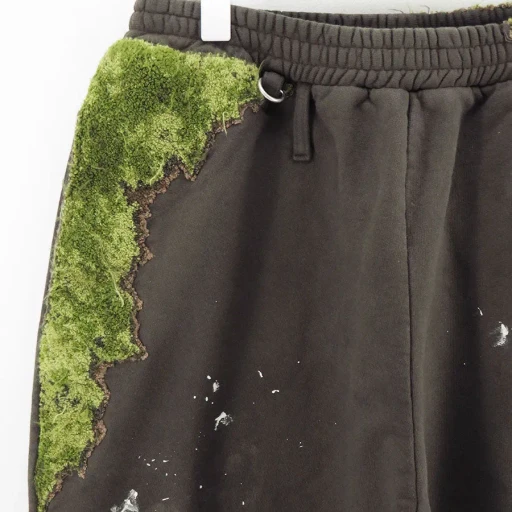 Moss-Grown Embroidery Sweat Pants
