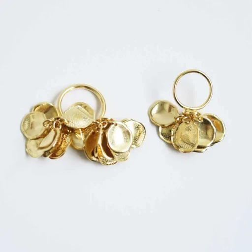 W Flower Ring
