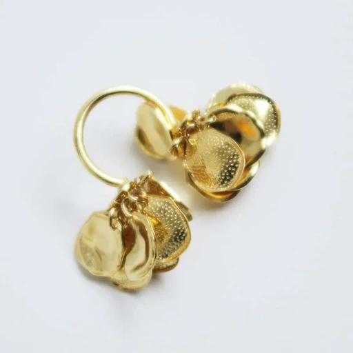 W Flower Ring