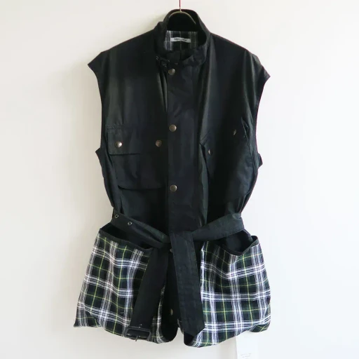 Oiled Tartan Plaid Sleeveless Hunter Coat