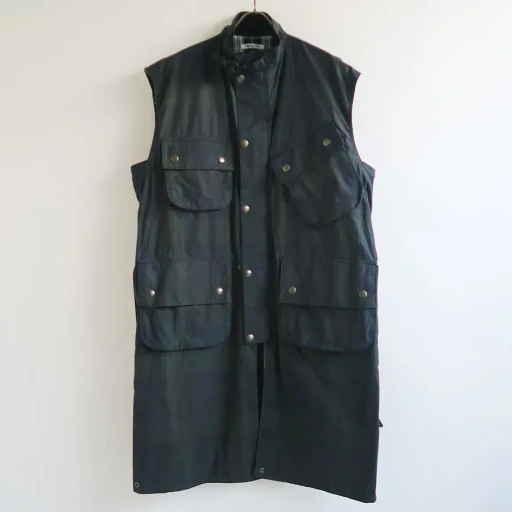 Oiled Tartan Plaid Sleeveless Hunter Coat