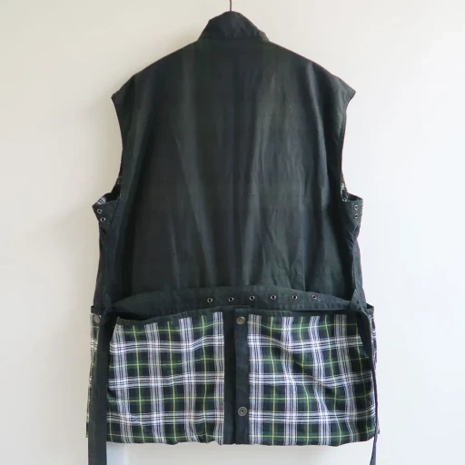 Oiled Tartan Plaid Sleeveless Hunter Coat