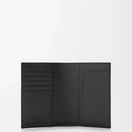 Puzzle Passport Cover In Supple Grained Calfskin