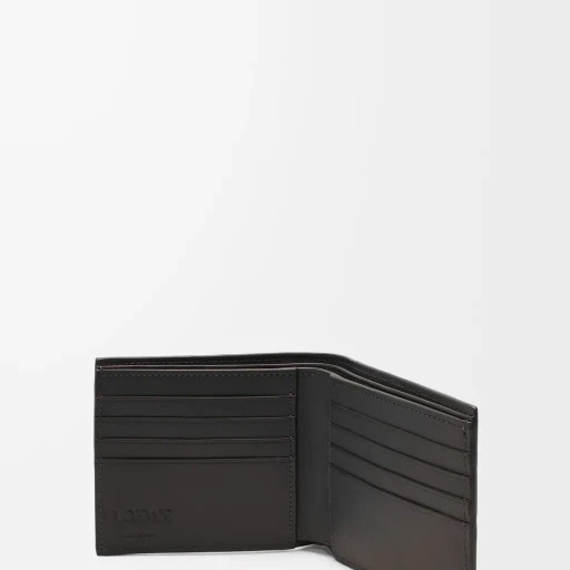 Bifold Wallet In Textured Classic Calfskin
