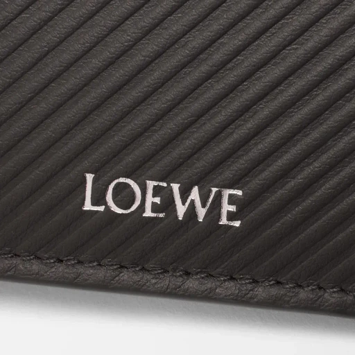 Bifold Wallet In Textured Classic Calfskin