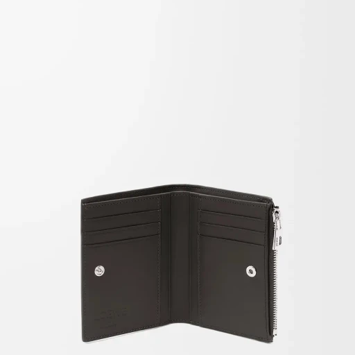 Slim Compact Walllet In Textured Classic Calfskin