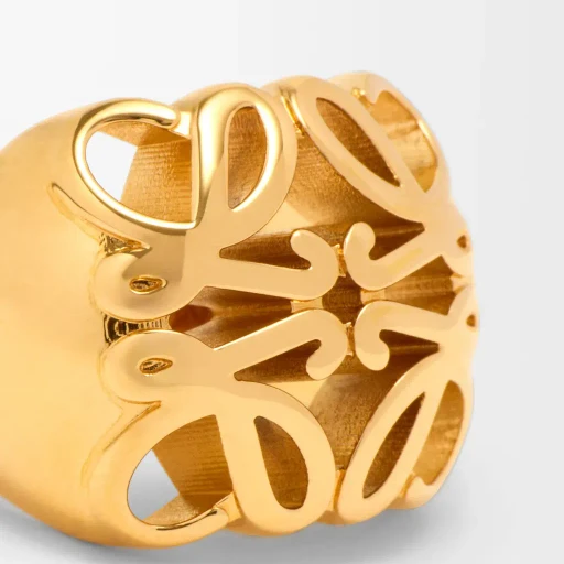 Anagram Bombé Signet Ring