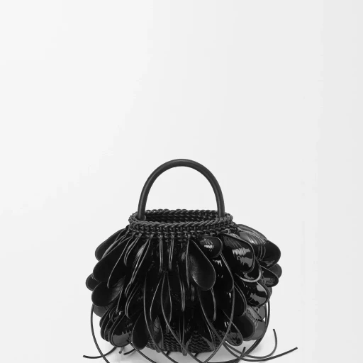Shell Bucket In Woven Calfskin