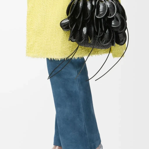 Shell Bucket In Woven Calfskin