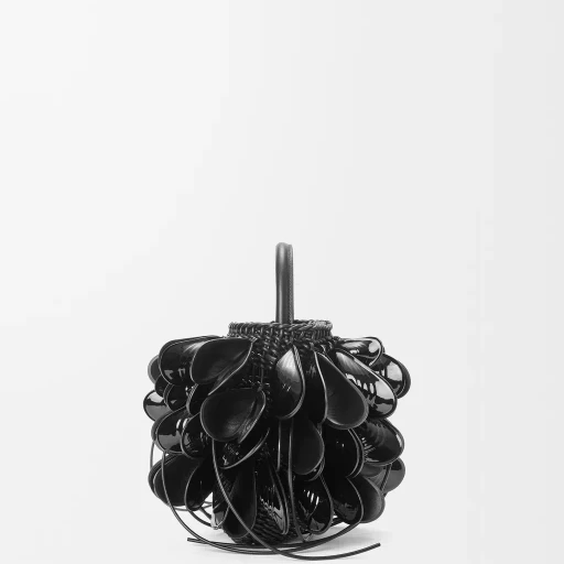 Shell Bucket In Woven Calfskin