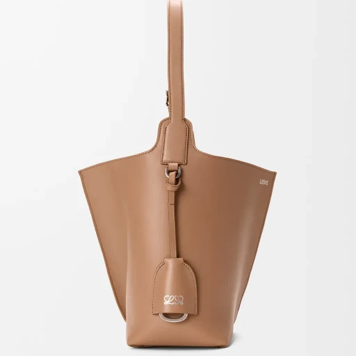 Medium Bilbao Bucket In Smooth Calfskin