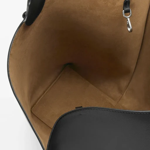 Large Bilbao Bucket In Smooth Calfskin