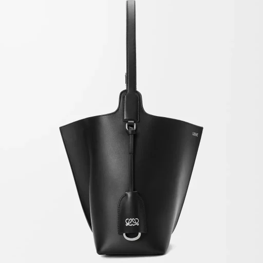Medium Bilbao Bucket In Smooth Calfskin