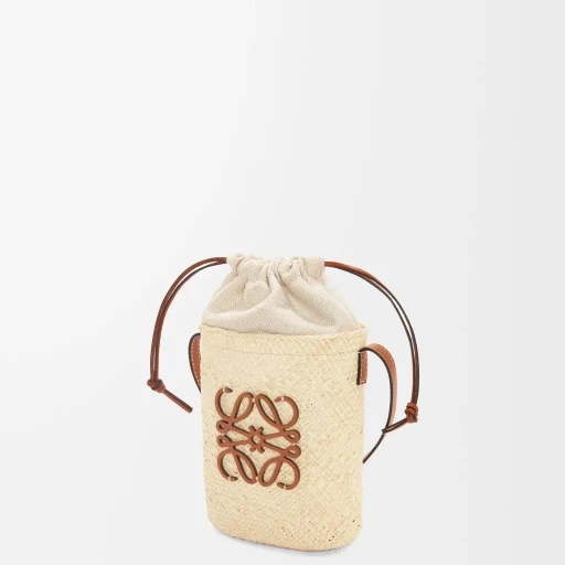 Square Pocket In Iraca Palm And Calfskin