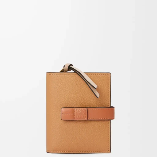 Compact Zip Wallet In Soft Grained Calfskin