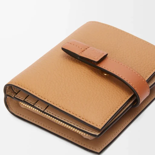 Compact Zip Wallet In Soft Grained Calfskin