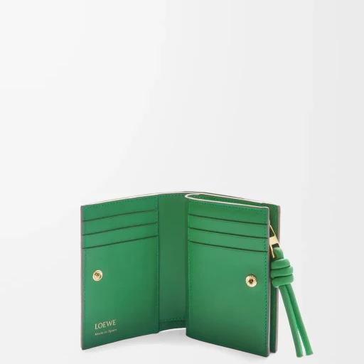 Knot Compact Wallet In Shiny Nappa Calfskin
